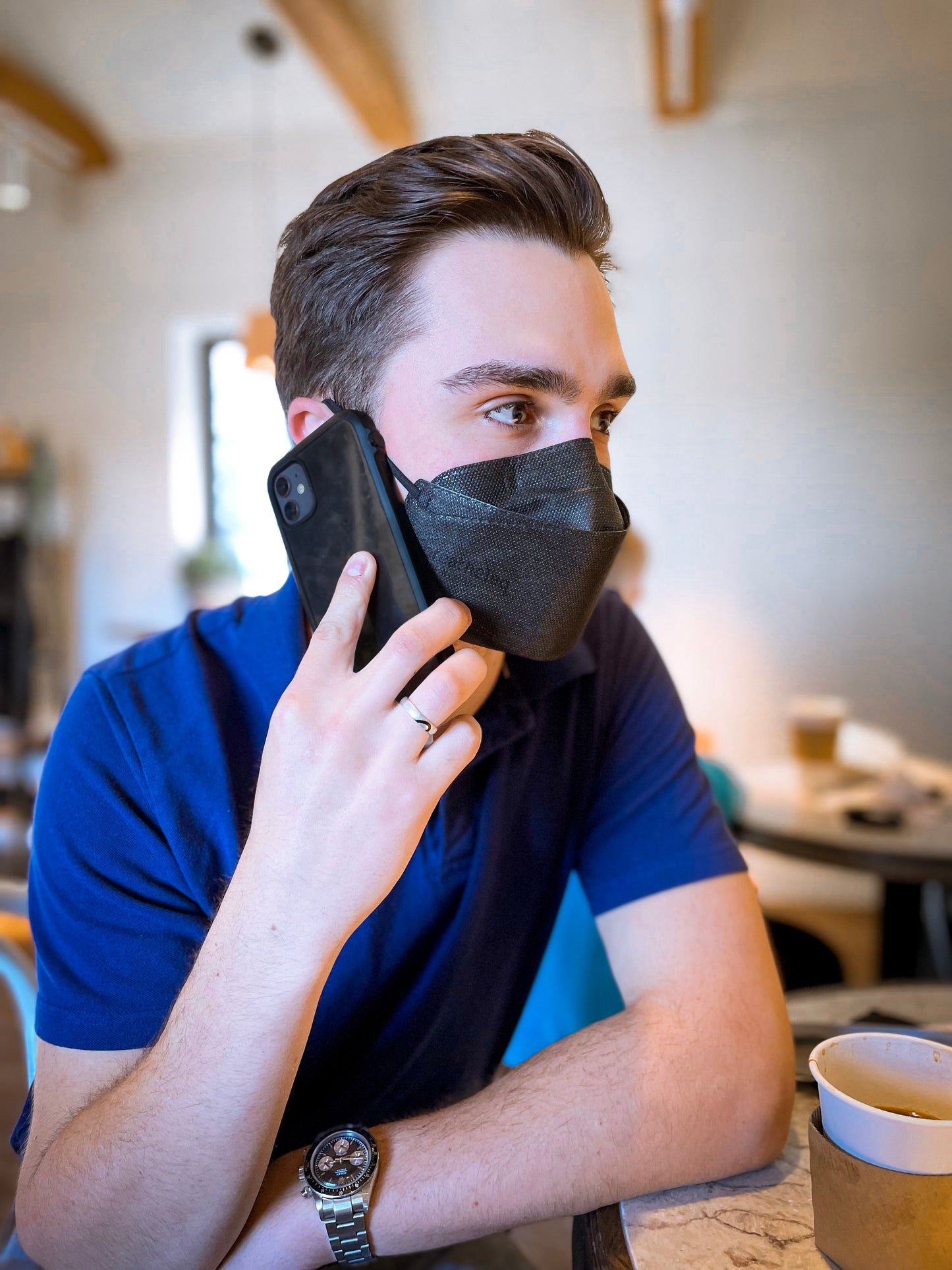 man wearing large black Canadian KN95 mask breatheTeq